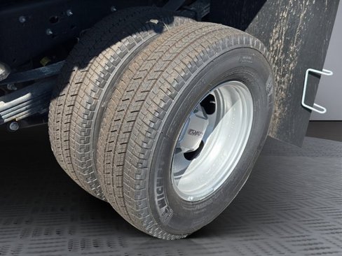 New 2025 GMC Sierra 3500 Pro w/ Convenience Package image 28