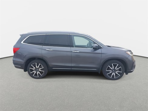 Used 2019 Honda Pilot Touring image 4