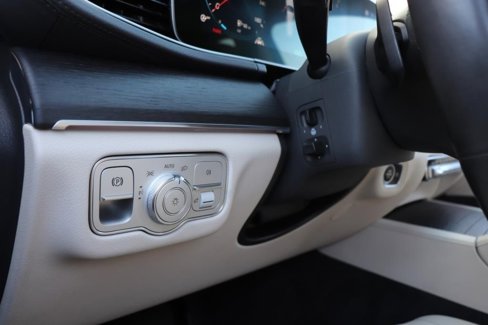Used 2020 Mercedes-Benz GLS 450 4MATIC image 44