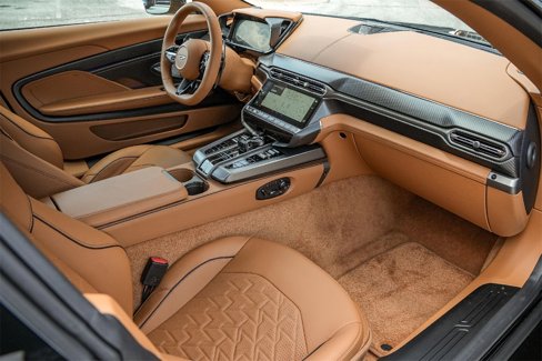 New 2025 Aston Martin Vanquish Coupe image 35