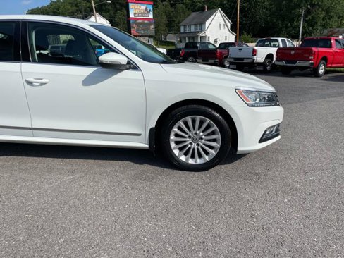 Used 2016 Volkswagen Passat 1.8T SE w/ Lighting Package (P06) image 10