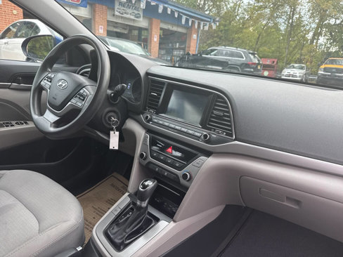 Used 2018 Hyundai Elantra SEL image 14