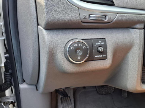 Used 2016 Chevrolet Traverse LT image 17