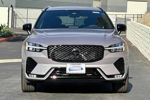 New 2026 Volvo XC60 B5 Ultra image 3