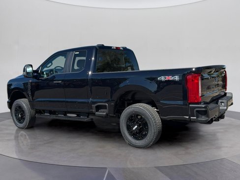 New 2026 Ford F250 4x4 SuperCab Super Duty image 3