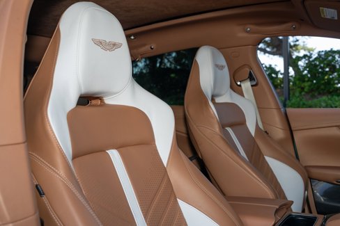 Used 2023 Aston Martin DBX 707 image 16