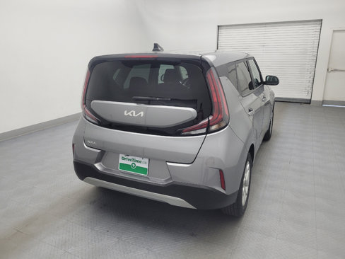 Used 2023 Kia Soul LX w/ LX Technology Package image 7