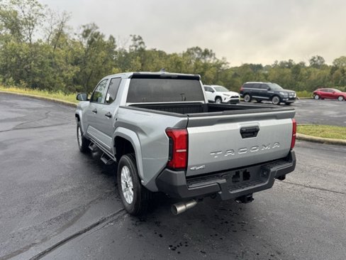 New 2025 Toyota Tacoma SR image 5