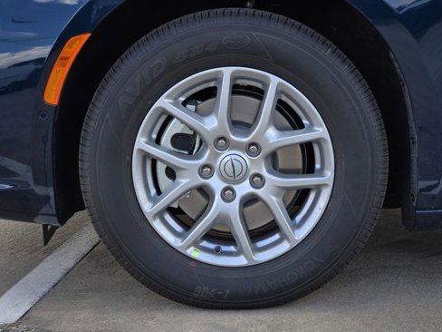 New 2025 Chrysler Pacifica Select image 8