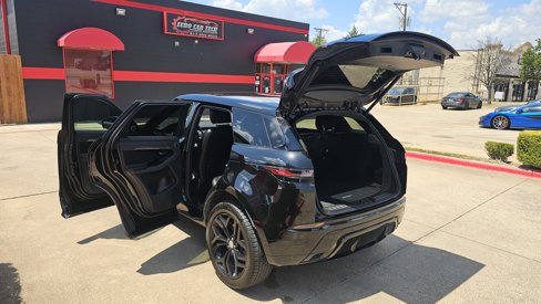 Used 2020 Land Rover Range Rover Evoque R-Dynamic SE image 19