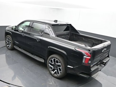 New 2025 Chevrolet Silverado EV RST image 38
