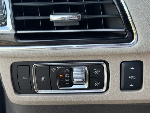 Used 2023 Lincoln Navigator L Reserve image 25