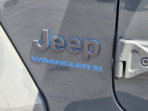 New 2025 Jeep Wrangler Unlimited Rubicon 4xe image 40