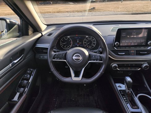 Used 2023 Nissan Altima 2.5 SR image 10