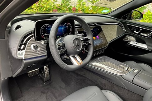 New 2026 Mercedes-Benz E 53 AMG e 4MATIC Sedan image 6
