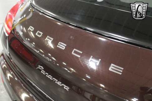 Used 2014 Porsche Panamera image 14