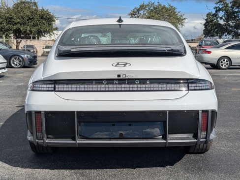 New 2025 Hyundai Ioniq 6 Limited image 6