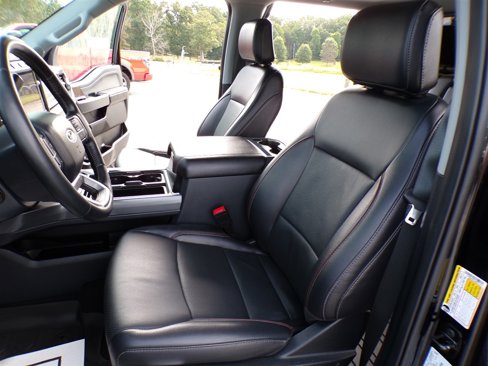 Used 2024 Ford F350 Lariat image 5