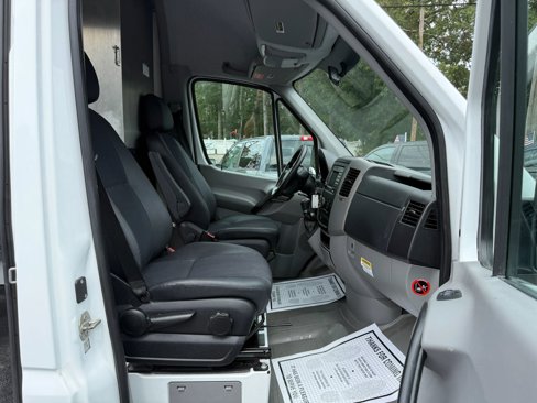 Used 2018 Mercedes-Benz Sprinter 3500 image 11
