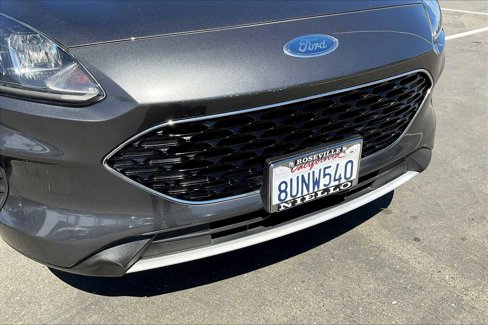 Used 2020 Ford Escape SE image 31