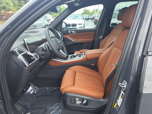 New 2026 BMW X5 xDrive50e w/ M Sport Package image 25