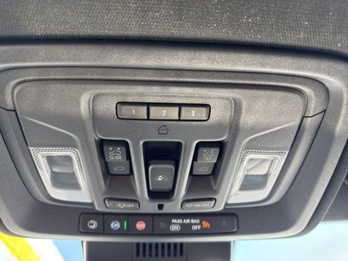 Used 2024 Chevrolet Silverado 1500 High Country image 30