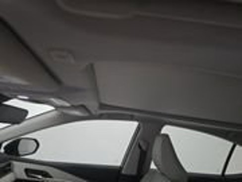 Used 2025 Toyota Camry XLE image 12