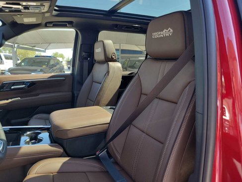 New 2026 Chevrolet Suburban High Country image 11