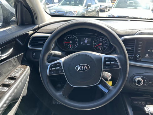 Used 2020 Kia Sorento AWD V6 image 4
