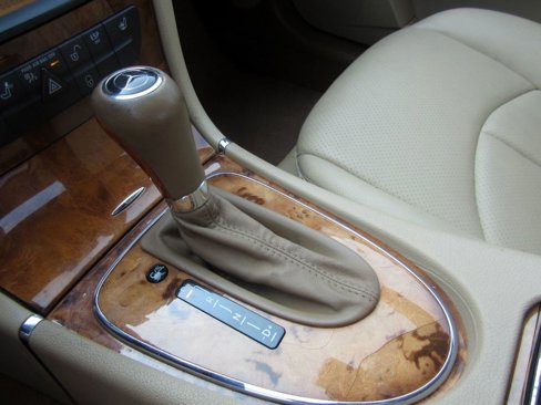 Used 2009 Mercedes-Benz E 350 Sedan image 12