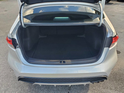 Used 2022 Toyota Corolla SE image 16