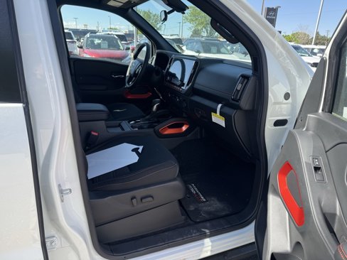 New 2025 Nissan Frontier PRO-4X image 26