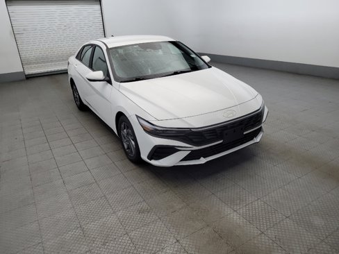 Used 2024 Hyundai Elantra SEL image 13