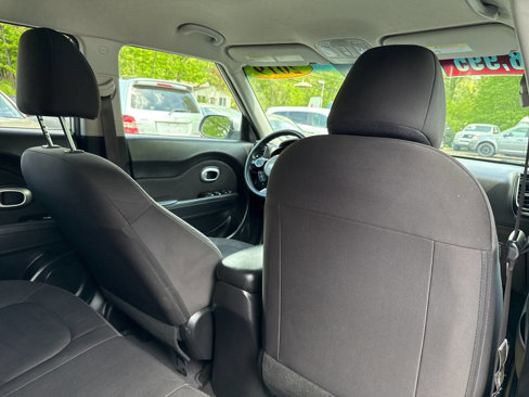 Used 2019 Kia Soul image 18