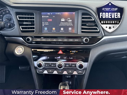 Used 2020 Hyundai Elantra Limited w/ Cargo Package (C1) image 17