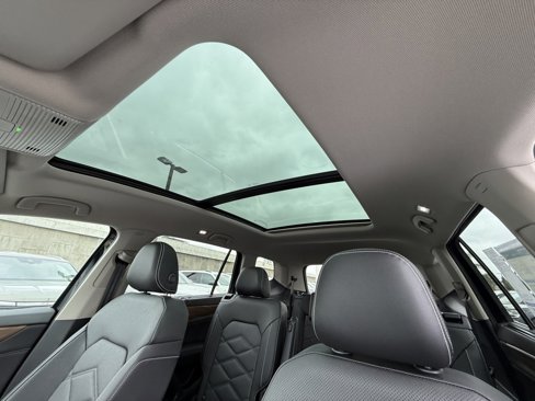 New 2025 Volkswagen Atlas SE image 18
