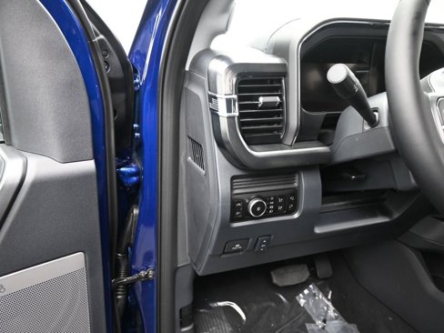New 2026 Ford F250 Lariat image 19