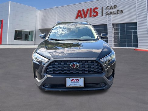 Used 2024 Toyota Corolla Cross LE image 10