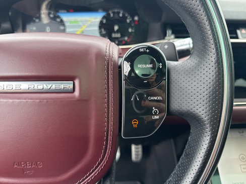 Used 2020 Land Rover Range Rover Evoque R-Dynamic HSE image 29