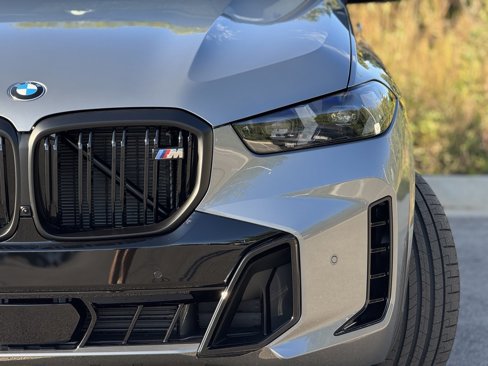 New 2026 BMW X5 M60i w/ Executive Package image 4