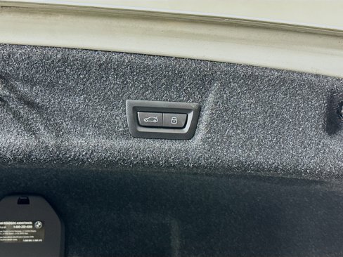 Used 2025 BMW 330i Sedan image 31