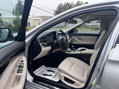 Used 2012 BMW 528i xDrive Sedan image 13