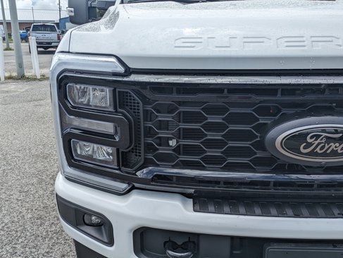 New 2025 Ford F250 Lariat w/ Black Appearance Package image 11
