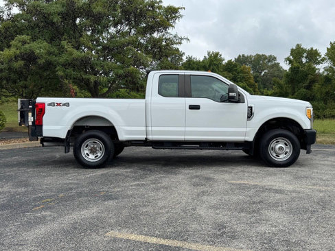 Used 2017 Ford F250 XL w/ Power Equipment Group image 2