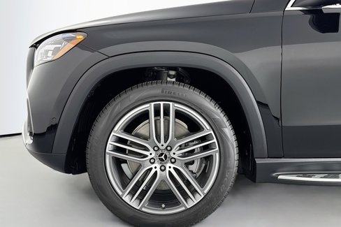 New 2026 Mercedes-Benz GLS 450 4MATIC image 10