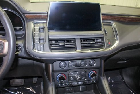 Used 2022 Chevrolet Tahoe High Country image 11