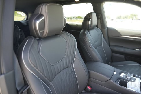 New 2026 INFINITI QX60 Autograph w/ Dark Cargo Package image 15