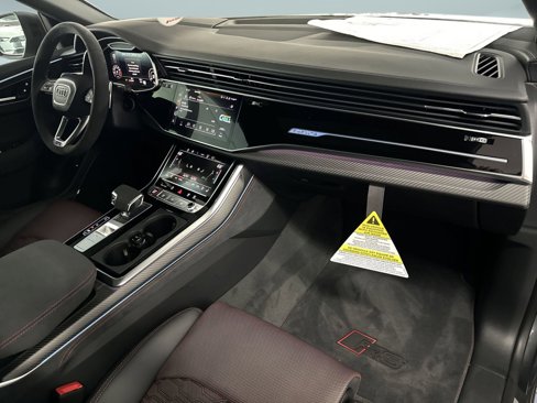 New 2025 Audi RS Q8 performance image 24