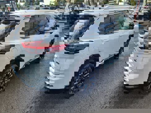New 2026 Nissan Rogue Platinum image 8