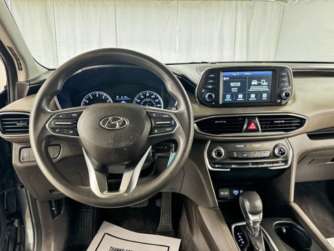 Used 2020 Hyundai Santa Fe SE image 13